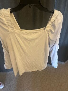 LILLY PULITZER long sleeve top.